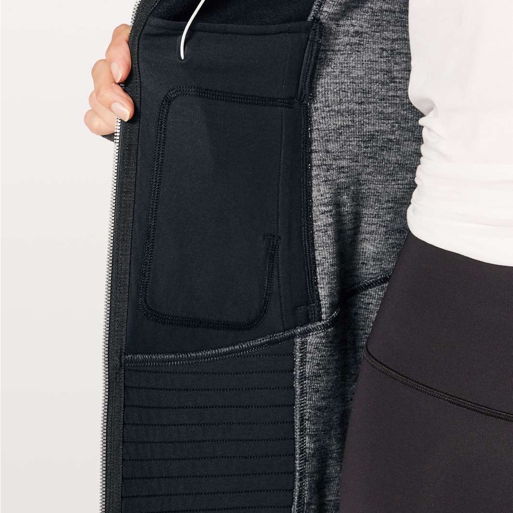 Lululemon Radiant Jacket II
Heathered Core Dark Grey - Picture 5 of 7